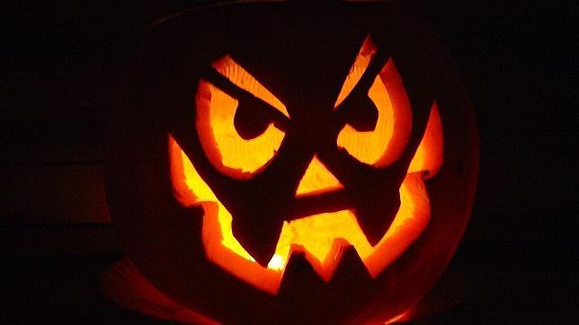 La calabaza se ha convertido en el símbolo de la fiesta, cuando la leyenda de «Jack el Linterna» habla de un nabo