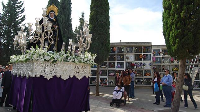 La Virgen de la Paz preside este domingo la Misa de Difuntos del cementerio