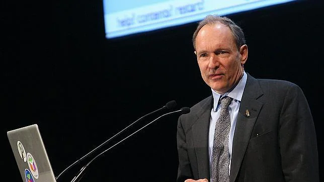 Tim Berners-Lee, durante una intervención en 2009