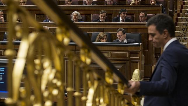 El PP estudia que los diputados sean suspendidos cuando se les abra juicio oral