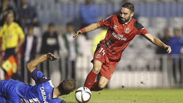 El Sevilla vapulea al Sabadell con triplete de Aspas