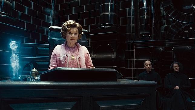 J. K. Rowling revela los secretos de Dolores Umbridge para celebrar Halloween