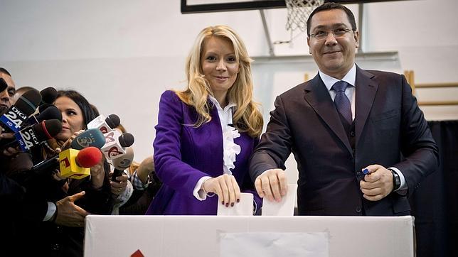 Victor Ponta parte como favorito en las elecciones presidenciales de Rumanía