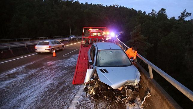 Muere al lanzarse accidentalmente desde un viaducto en Vigo tras colisionar con su coche