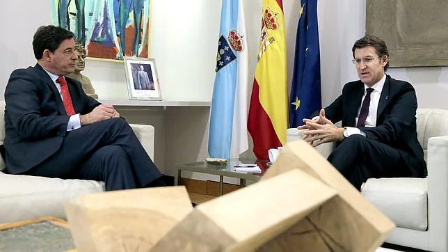 Los líderes de populares y socialistas gallegos durante su reunión el pasado noviembre