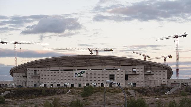 El Atlético de Madrid jugará un año más en el Vicente Calderón