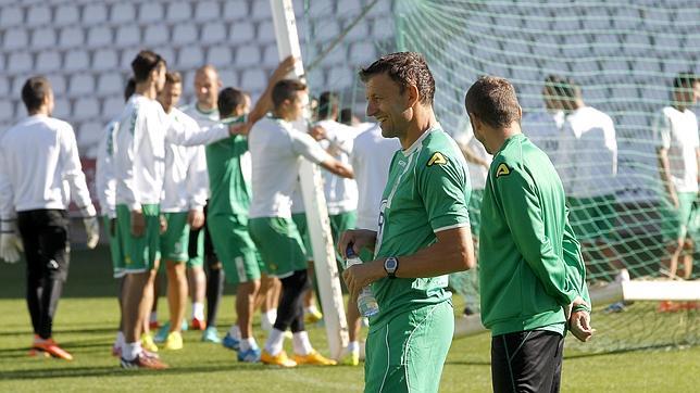 El Córdoba CF quiere estrenarse ante el Deportivo