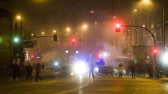 Los disturbios vuelven por segunda noche consecutiva al barrio burgalés de Gamonal