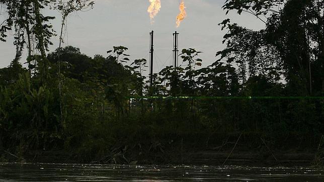 Ecuador defiende su proyecto de extraer el petróleo que alberga el Parque Nacional Yasuní