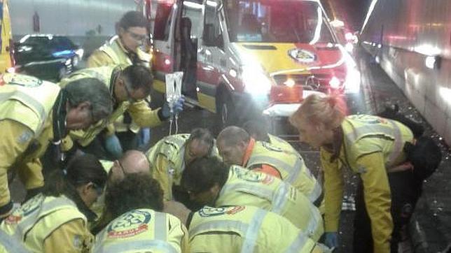 Dos motoristas graves al chocar contra un túnel de la M-30 y salirse de la vía en Getafe