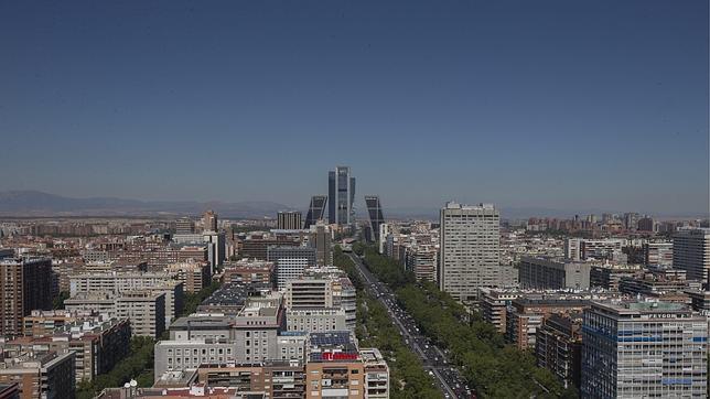 Las grandes empresas facturan en Madrid más del doble que en Cataluña