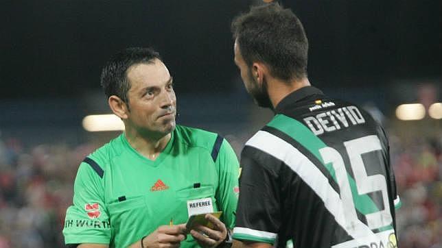 Deivid, central blanquiverde