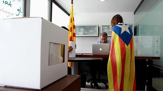 Una catalana vota el 9-N
