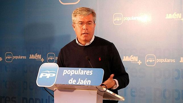 Fernández de Moya «sorprendido» por el silencio del PSOE de Jaén ante lo dicho por Díaz