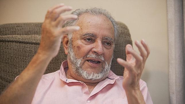 Julio Anguita: «El derecho a decidir es una especie de moda para no causar miedo»