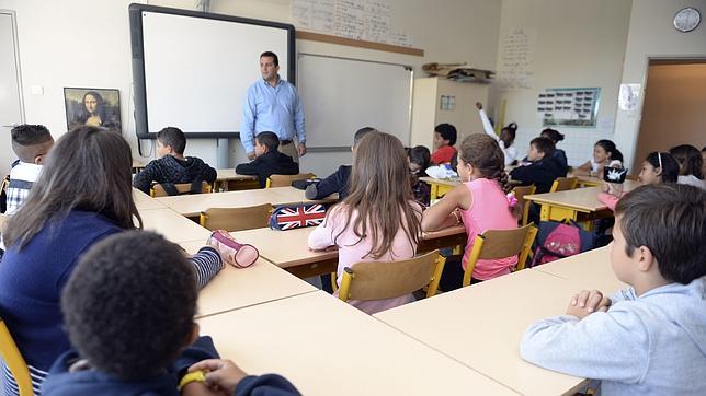 Profesores denuncian ante la Junta la política de sustituciones por personal de apoyo