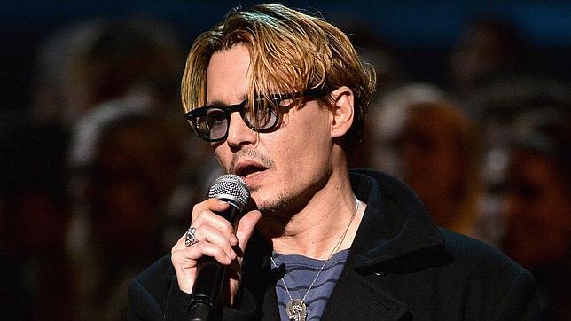 Johnny Depp, borracho en los Hollywood Film Awards