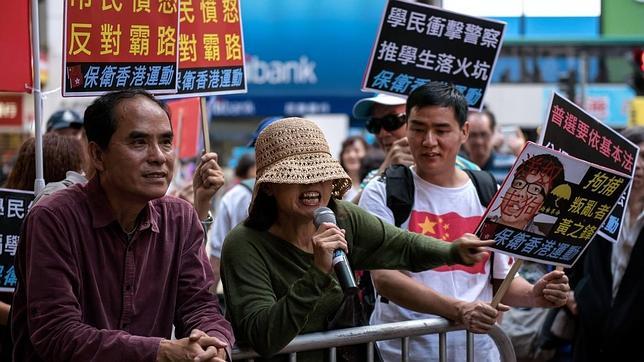 Activistas a favor de la democracia en Hong Kong