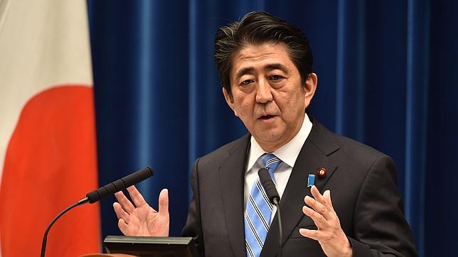 Abe adelanta las elecciones en Japón por la nueva caída en recesión