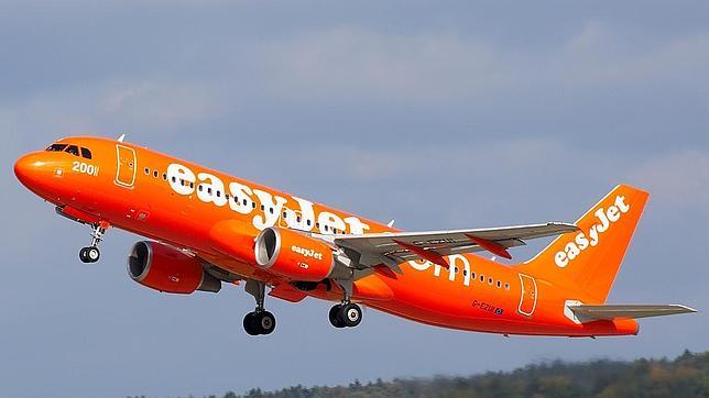 EasyJet vuelve a ser la aerolínea más barata de España