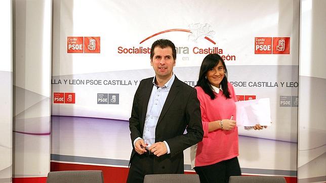 El PSOE rechaza reducir procuradores y pide que todos tengan sueldo fijo