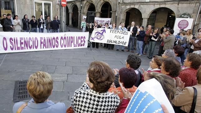 «Las parejas jóvenes están volviendo a estereotipos machistas ya superados»