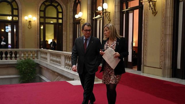 Joana Ortega, sobre la querella: «Cada vez nos empujan más fuera de España»