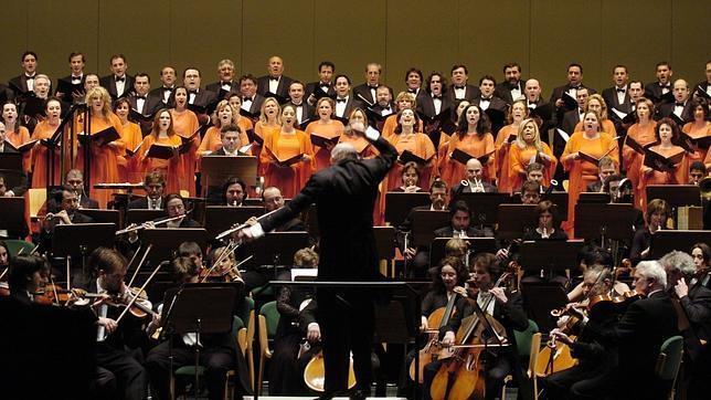 El Teatro de la Maestranza amplía una función más el Concierto de Navidad