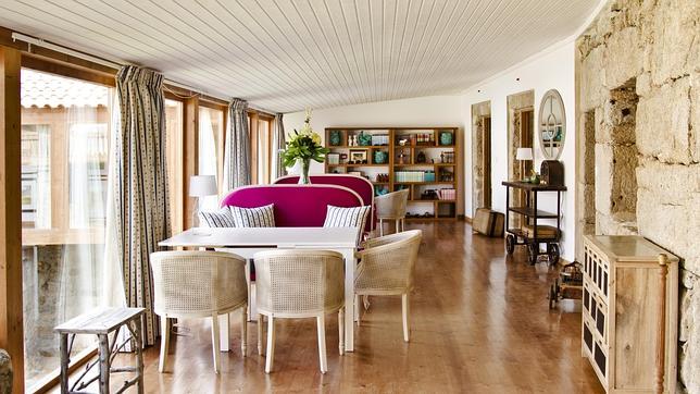 Uno de los espacios comunes de O Solar de Oura, en Trás-os-Montes