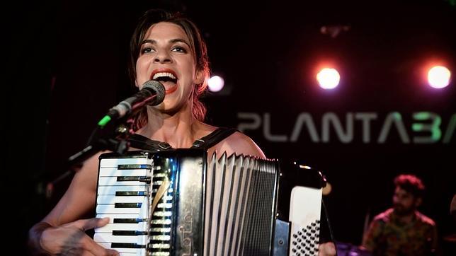 Natalia Tena: «Estoy deseando llevar a la banda a Triana, a ver flamenco y comer solomillo»