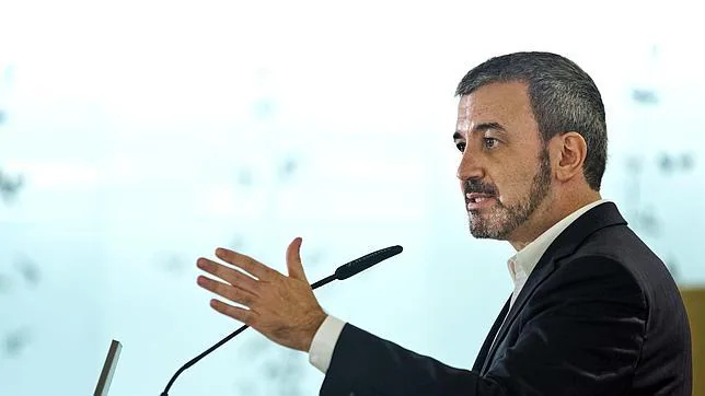 El candidato del PSC a Barcelona reclama el traslado del Senado y la cocapitalidad