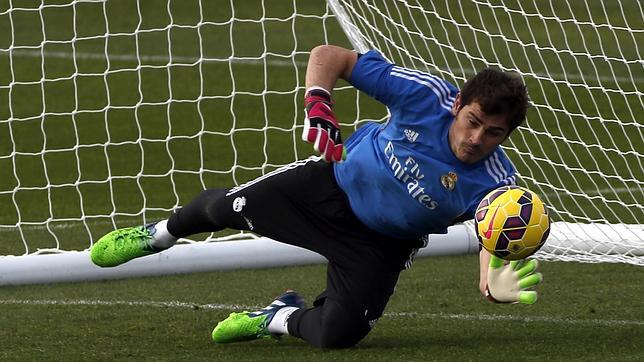 Casillas, entre los porteros aspirantes al premio FIFPro