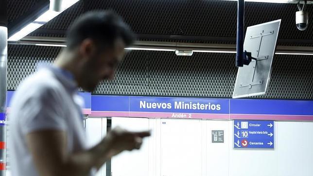 Metro de Madrid estrenará en 2015 un gimnasio y publicidad en los túneles