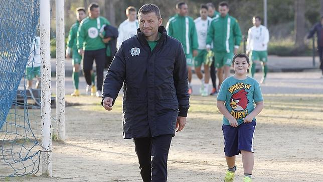 Djukic: «Da igual que venga el mejor psicólogo del mundo si no se lo creen»