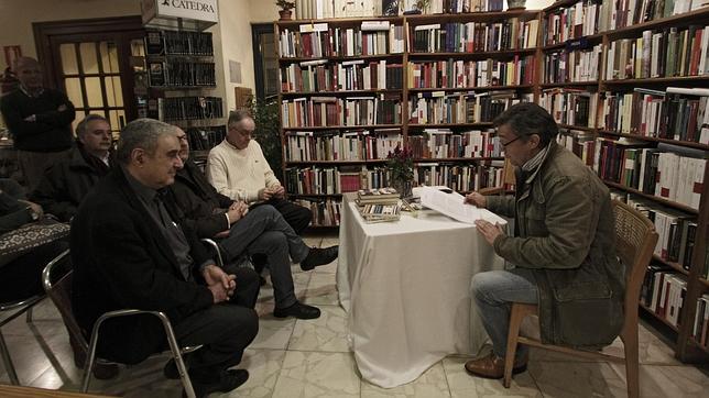 El Día de las Librerías no impide la lenta agonía que vive este gremio en Sevilla