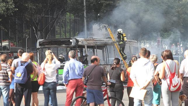 El incendio del autobús no dañó la imagen de Aucorsa