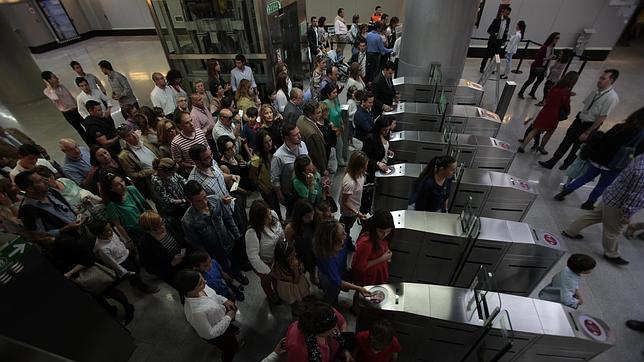 El Ayuntamiento de Sevilla no tendrá que pagar a la Junta por el déficit tarifario del metro