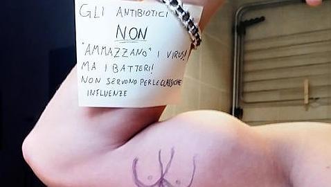 Desnudos en internet para divulgar acontecimientos científicos