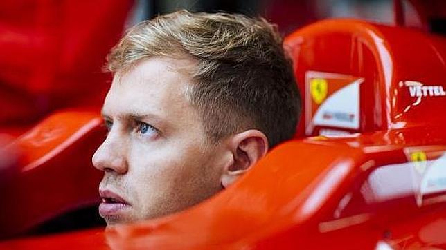 Primeras imágenes de Vettel vestido de Ferrari