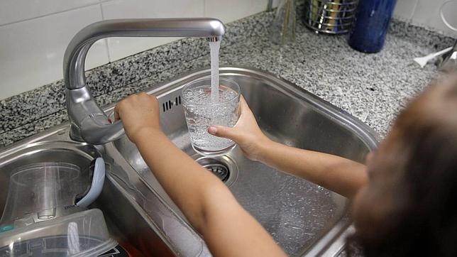 El agua de Madrid será más barata en 2015