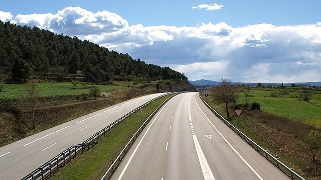 Premian un estudio español centrado en las carreteras como fuente de energía