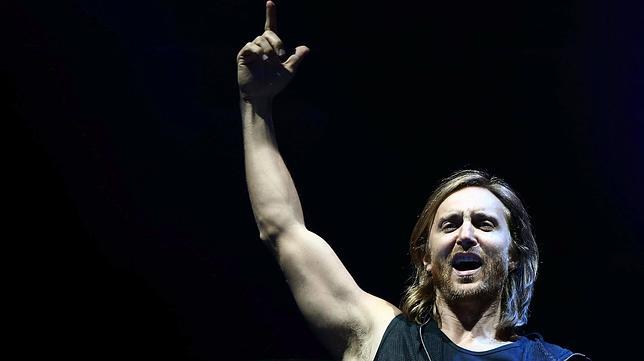 David Guetta, de nuevo en lo más alto de la lista de canciones más vendidas