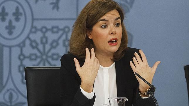 Santamaría ve al PSOE incapaz de decir para qué quiere reformar la Constitución