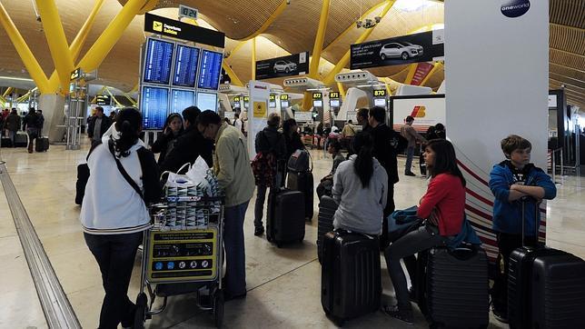 Arranca el puente de diciembre en Barajas con más de 4.390 vuelos previstos