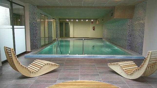 Una de las piscinas del balneario