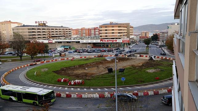 «El barco en el mar y el dinero para uso social»