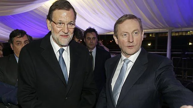 Imagen de archivo del primer ministro de Irlanda, Enda Kenny, y Mariano Rajoy