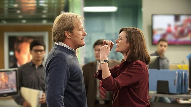 La bronca entre Aaron Sorkin y una de sus guionistas por una escena de «The Newsroom»