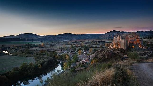 El Castillo de Zorita está rodeado por el Tajo y su arroyo Badujo