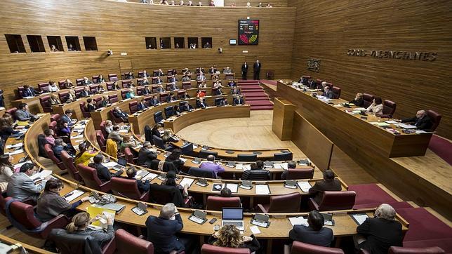 Las Cortes Valencianas alargan el periodo de sesiones hasta el final de la presente legislatura